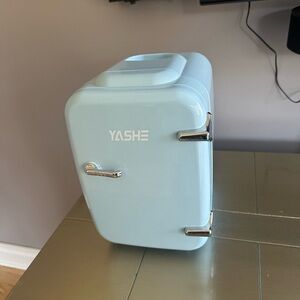 Makeup mini fridge